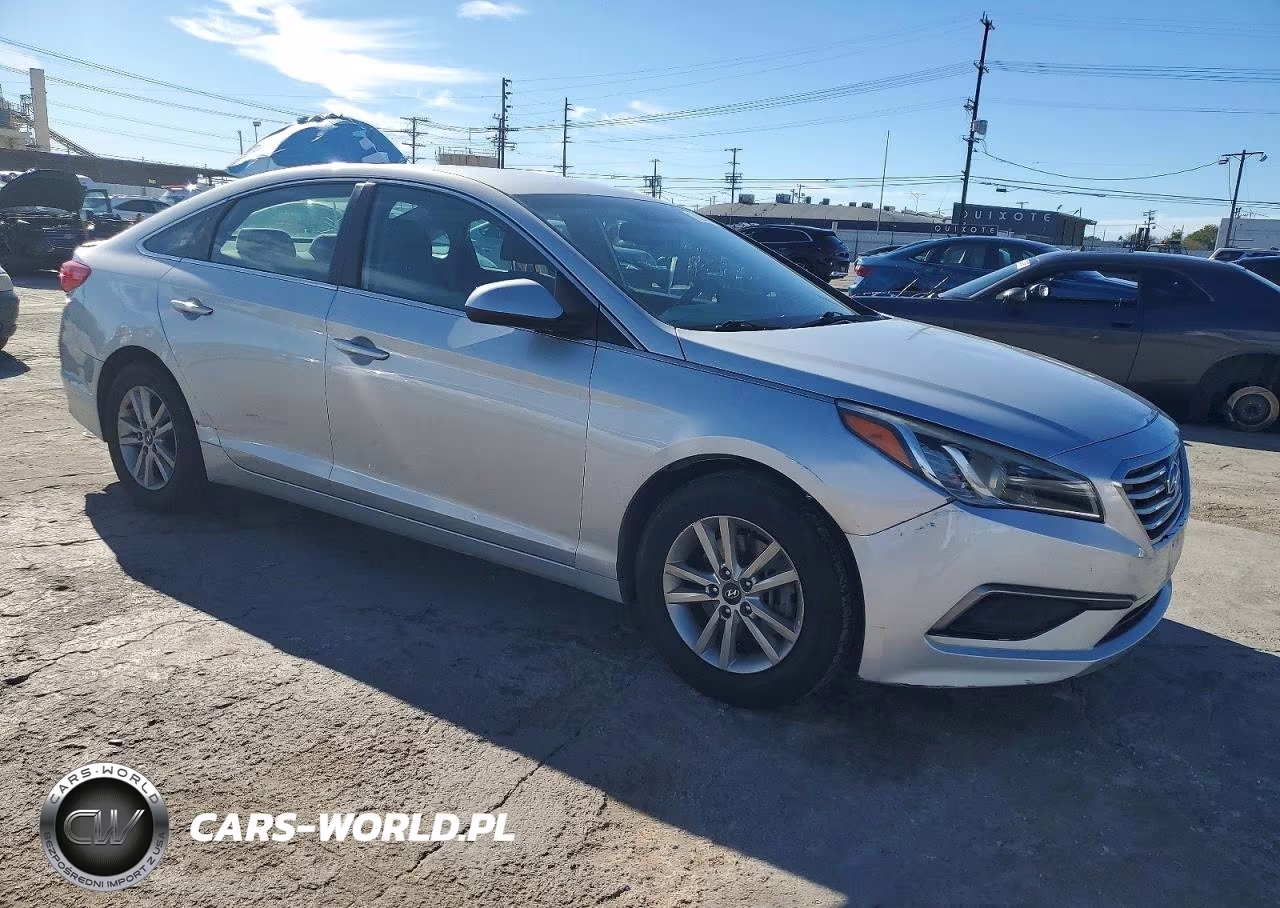 2016 Hyundai Sonata Se VIN:5NPE24AF6GH360574 - 4