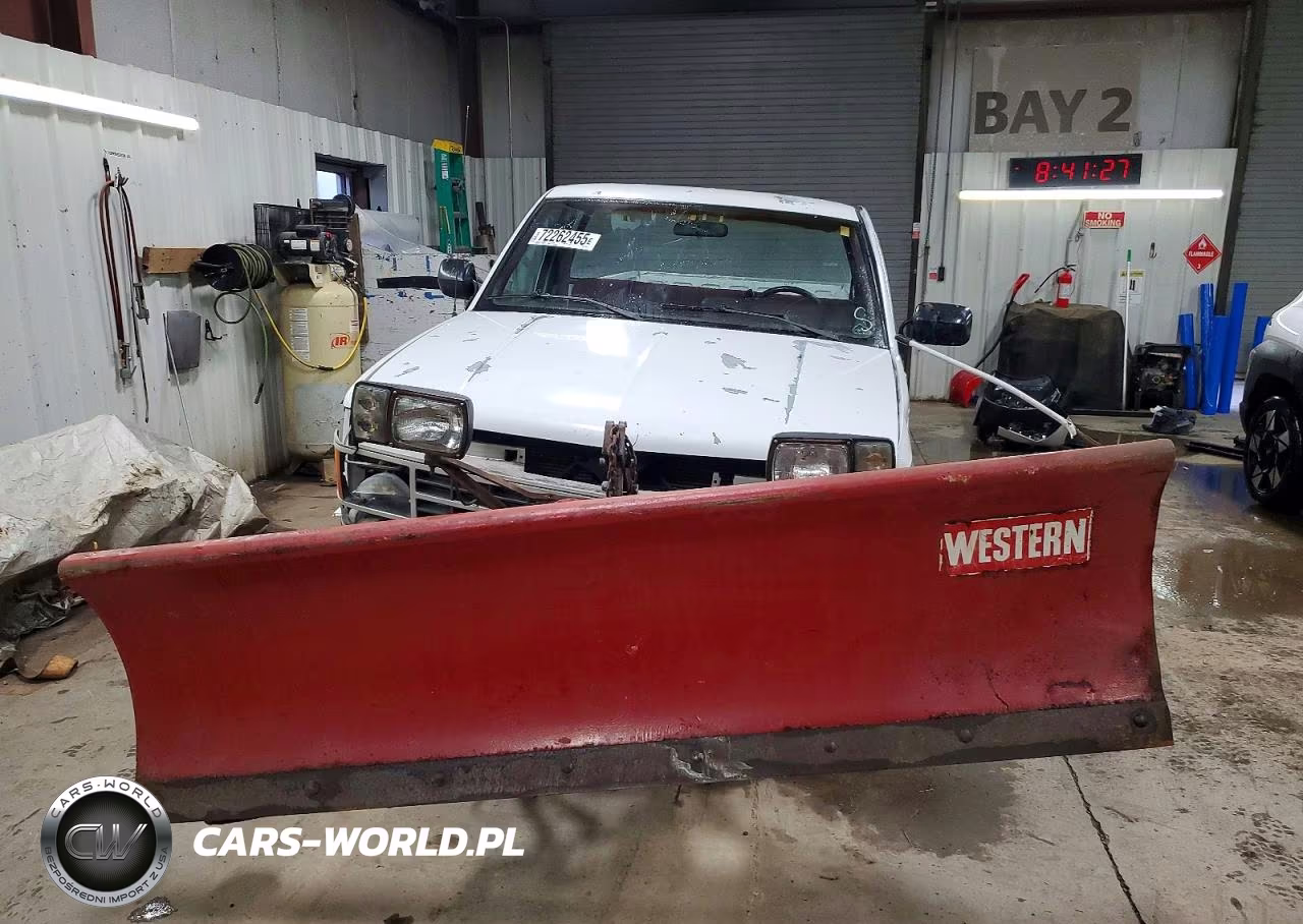 1988 Chevrolet Gmt-400 K2500 VIN:1GCFK24K5JZ172792 - 5