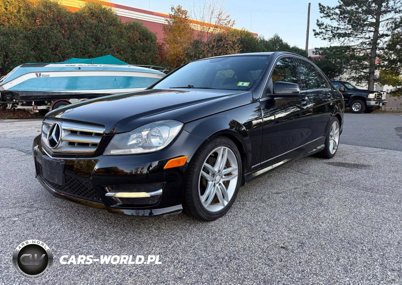 2012 Mercedes-Benz C 300 4Matic VIN:WDDGF8BB0CR204989 - 2