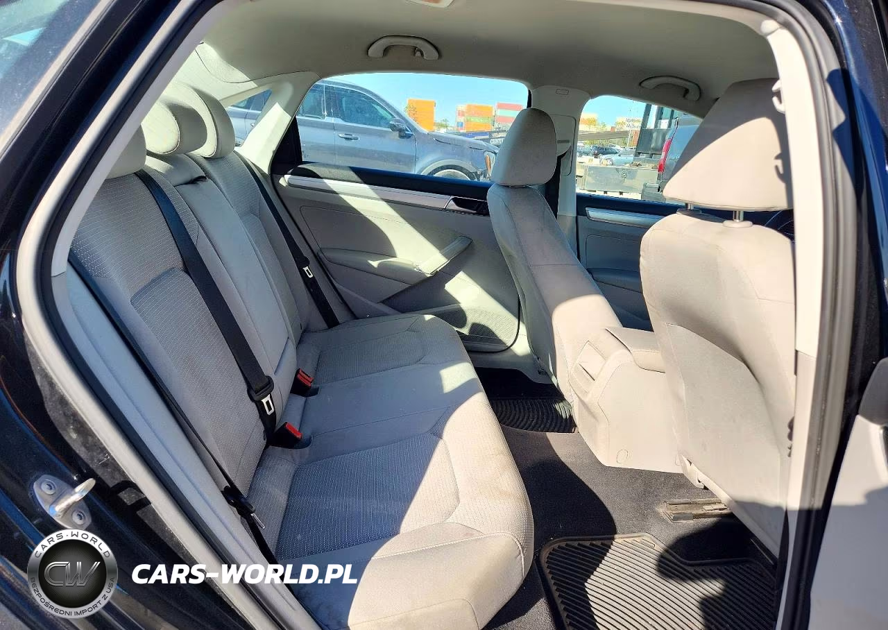 2016 Volkswagen Passat S VIN:1VWAT7A30GC028688 - 10