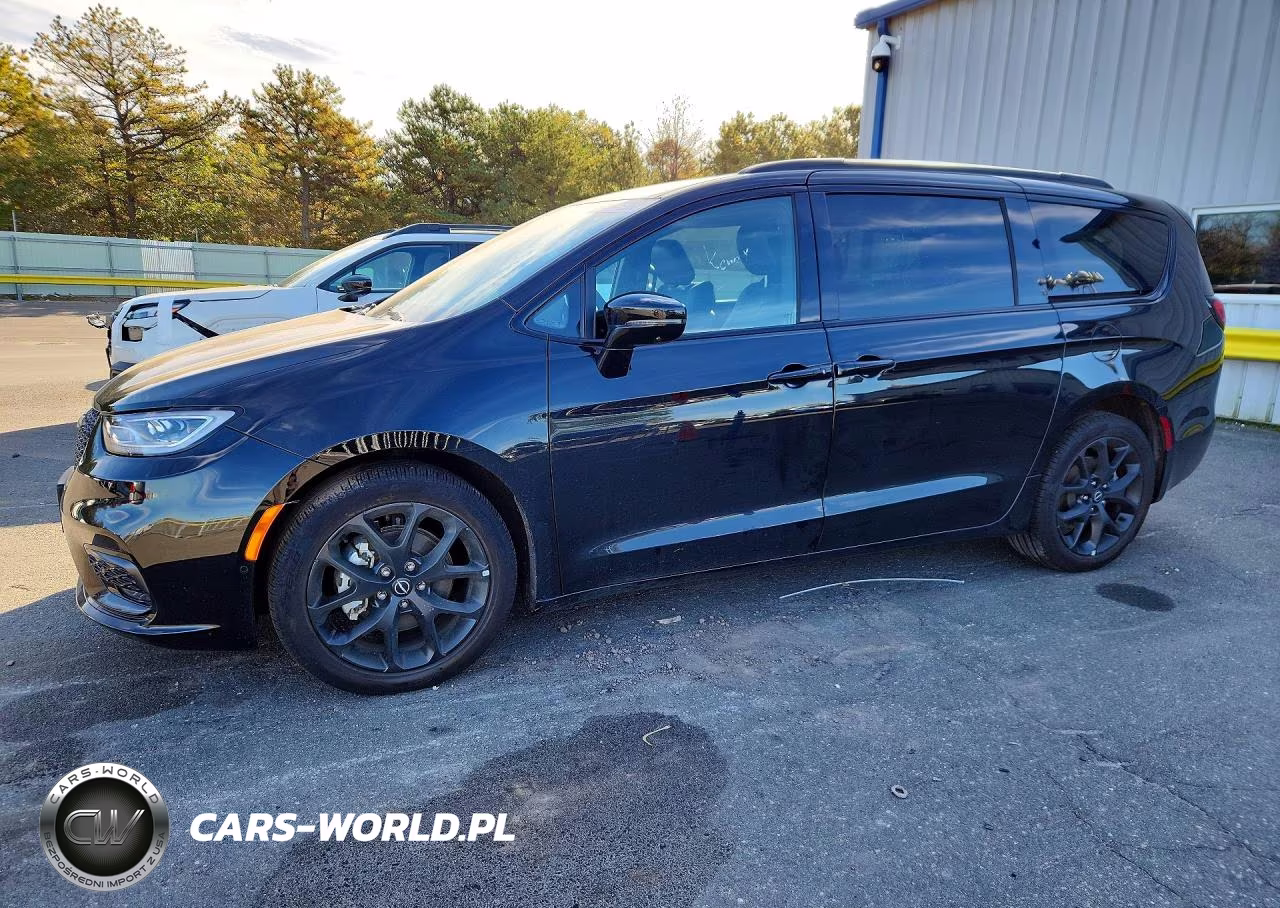 2026 Chrysler Pacifica Select VIN:2C4RC1BG2TR267634 - 1