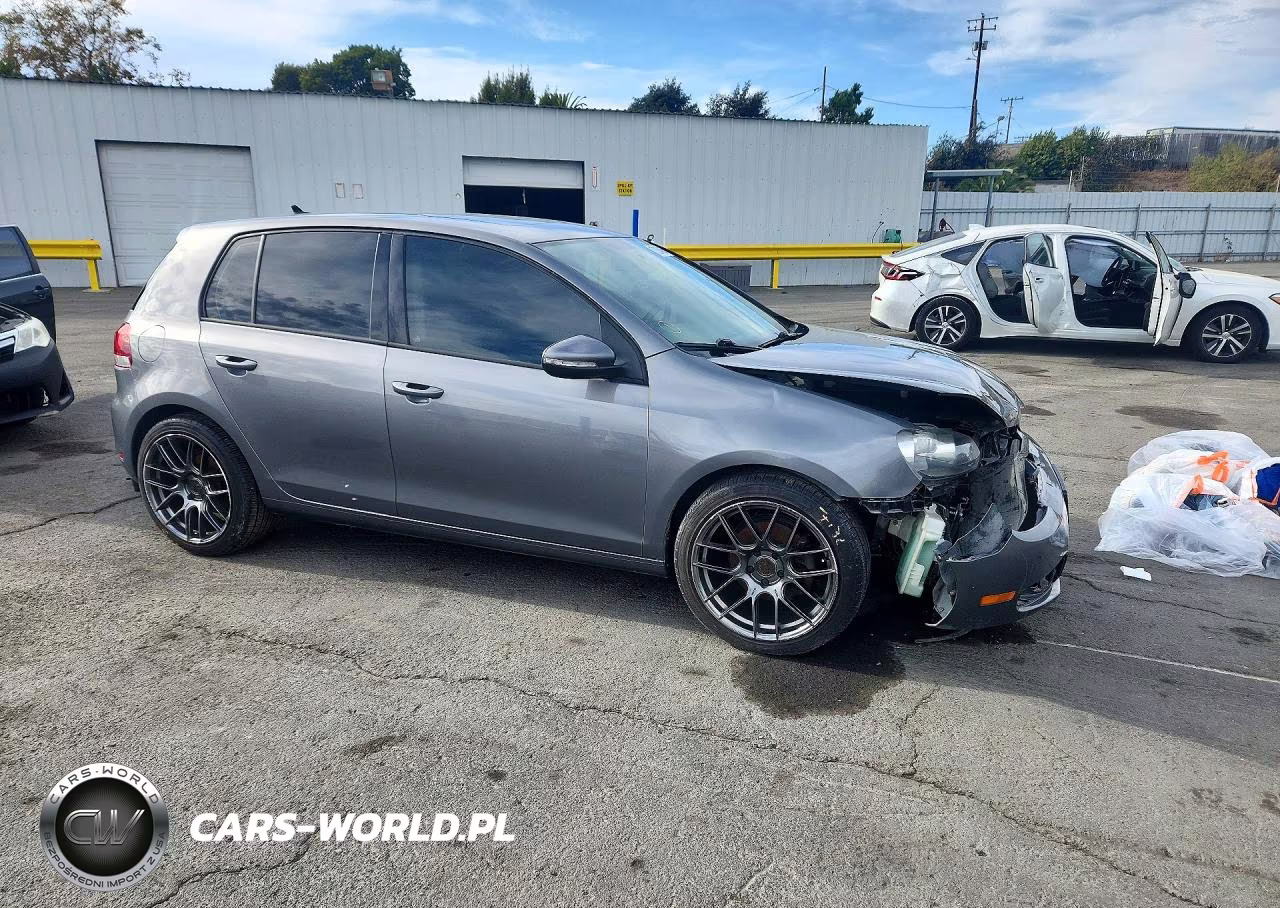 2014 Volkswagen Golf VIN:WVWDB7AJ4EW004049 - 4