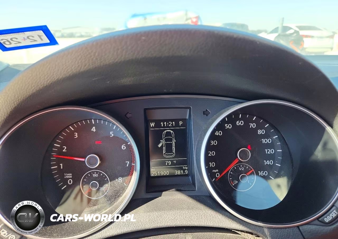 2013 Volkswagen Golf VIN:WVWDB7AJ3DW017423 - 9