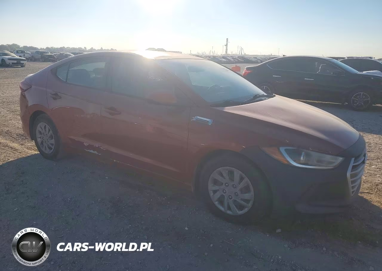 2018 Hyundai Elantra Se VIN:KMHD74LFXJU477755 - 4
