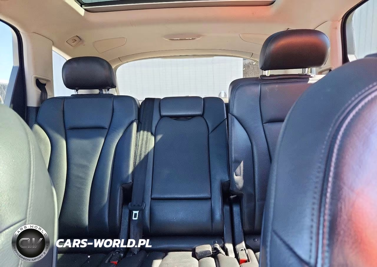 2018 Audi Q7 Premium Plus VIN:WA1LAAF7XJD019986 - 10
