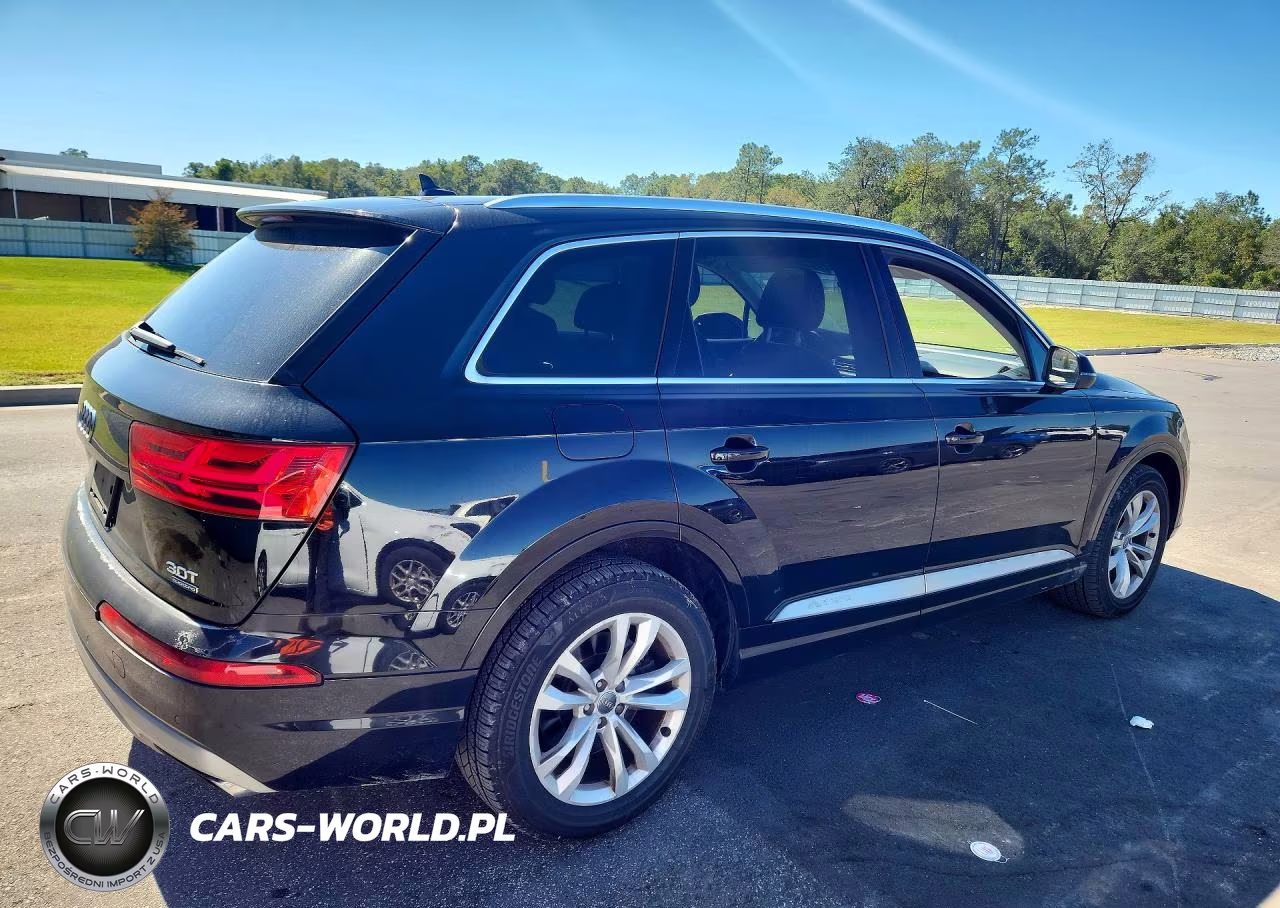 2018 Audi Q7 Premium Plus VIN:WA1LAAF7XJD019986 - 3