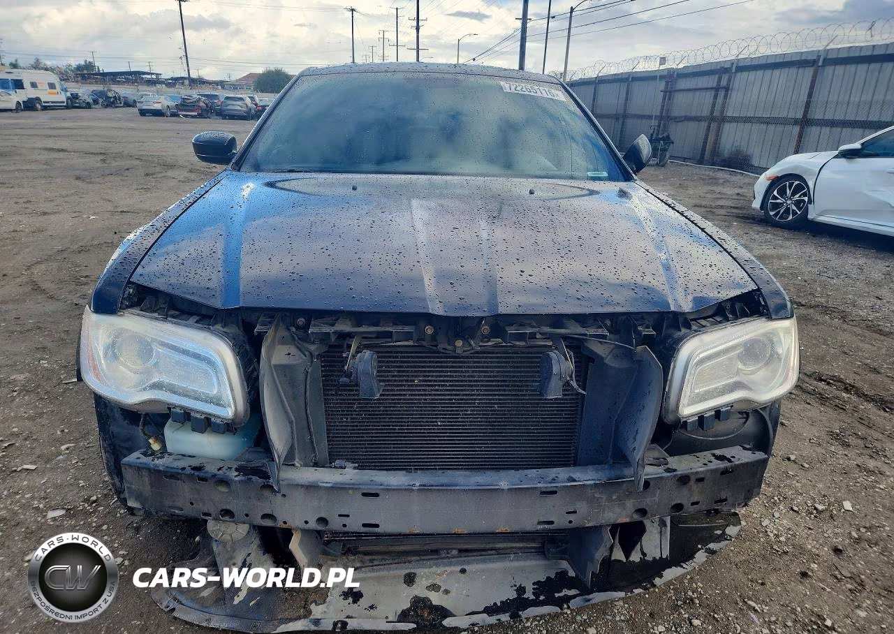 2013 Chrysler 300 VIN:2C3CCAAG3DH598998 - 5