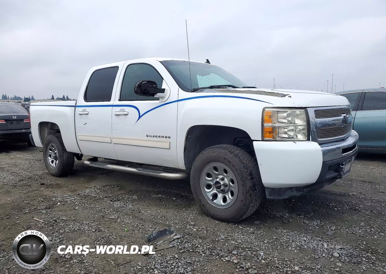 2011 Chevrolet Silverado C1500 Ls VIN:3GCPCREA1BG200735 - 4