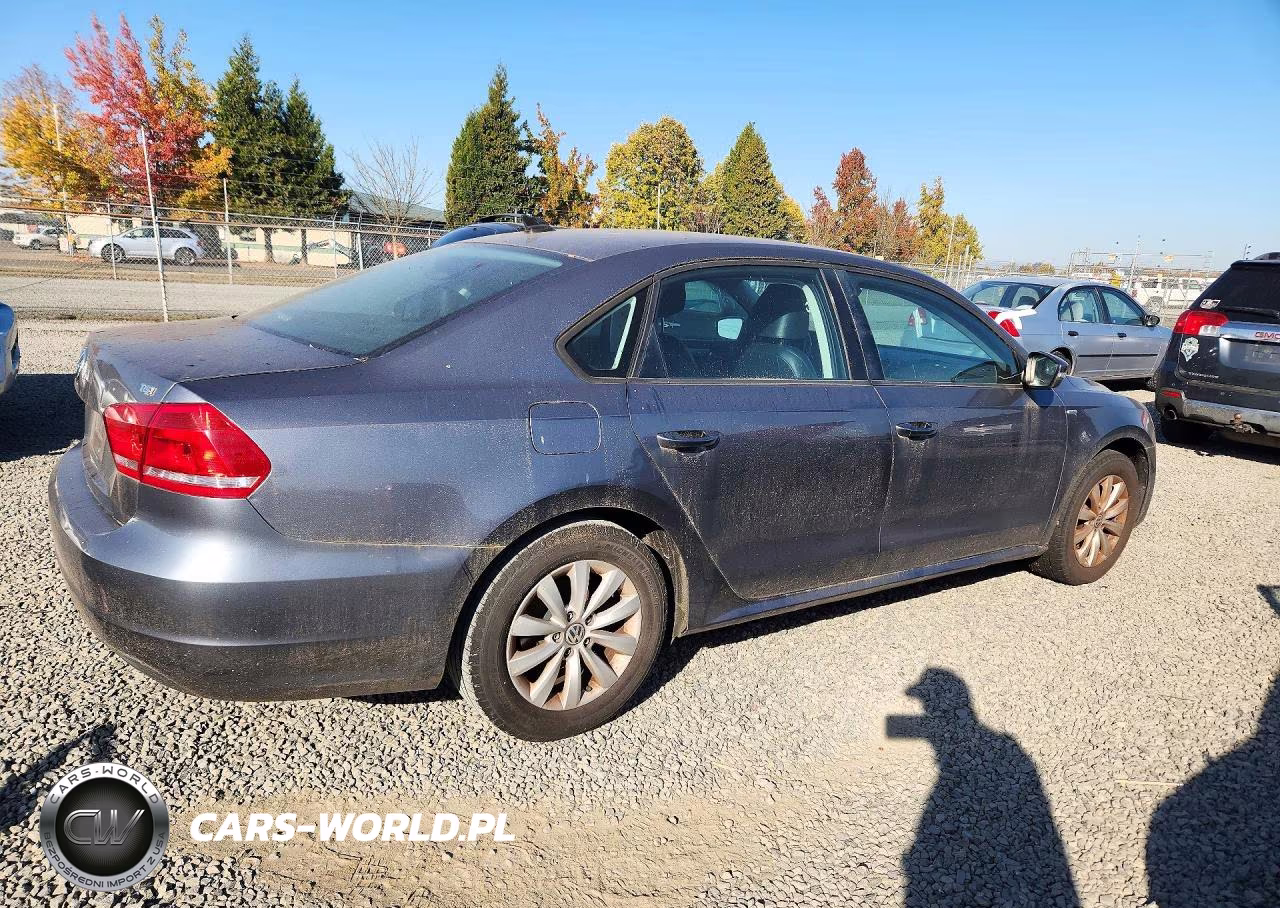 2014 Volkswagen Passat S VIN:1VWAT7A36EC071560 - 3