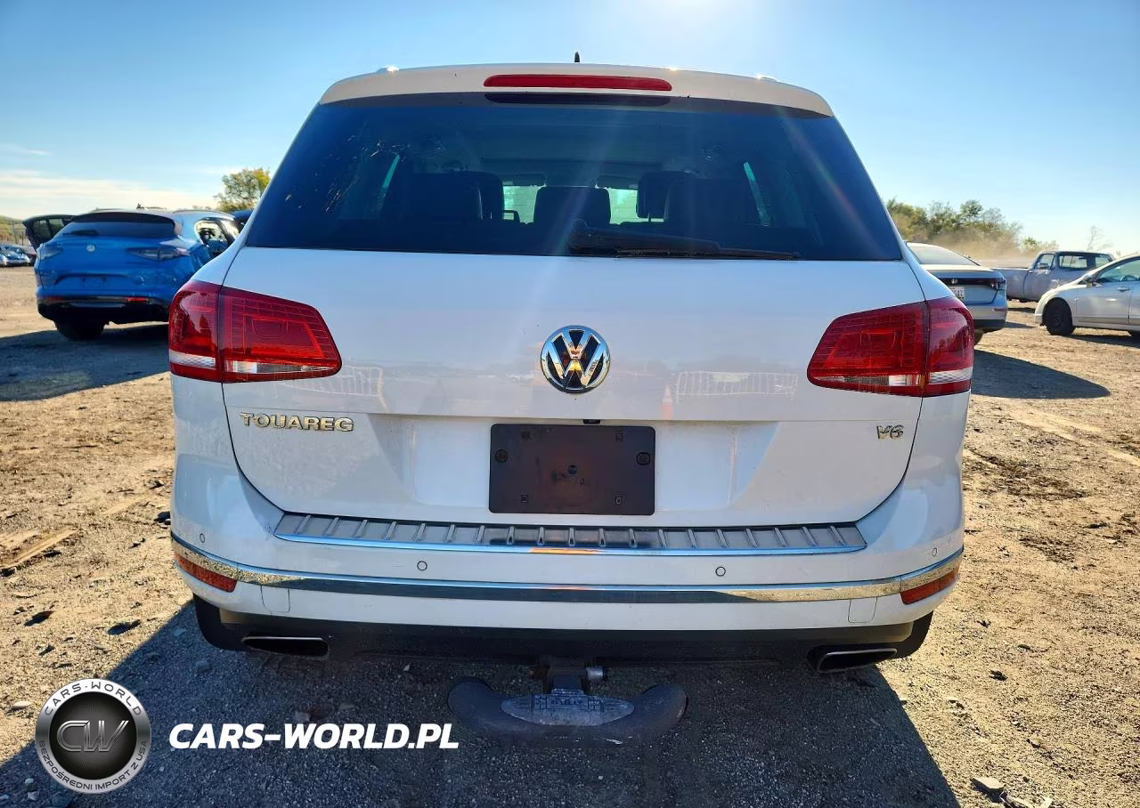 2016 Volkswagen Touareg Sport VIN:WVGEF9BP6GD001297 - 6