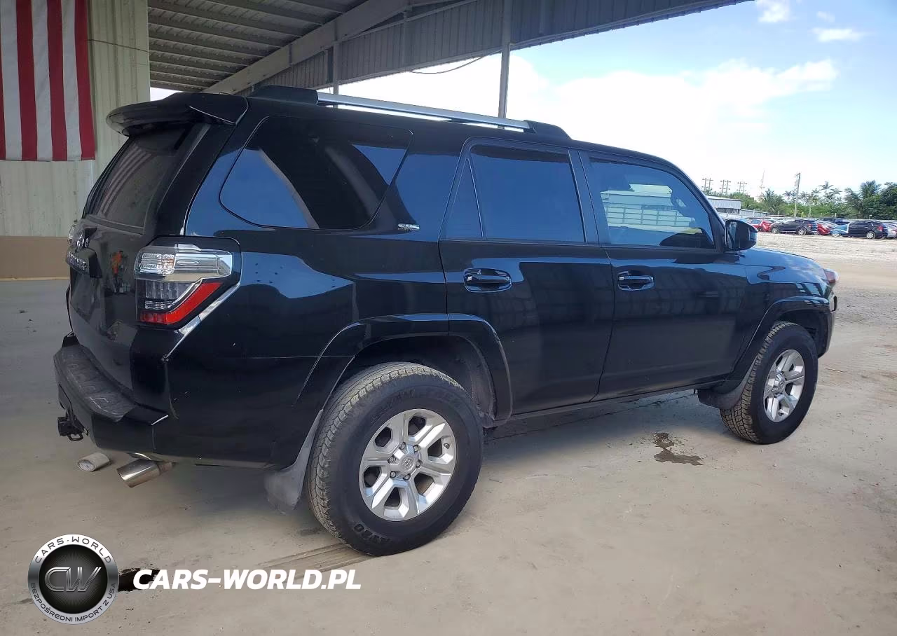 2020 Toyota 4Runner Sr5 VIN:JTEZU5JR1L5226962 - 3