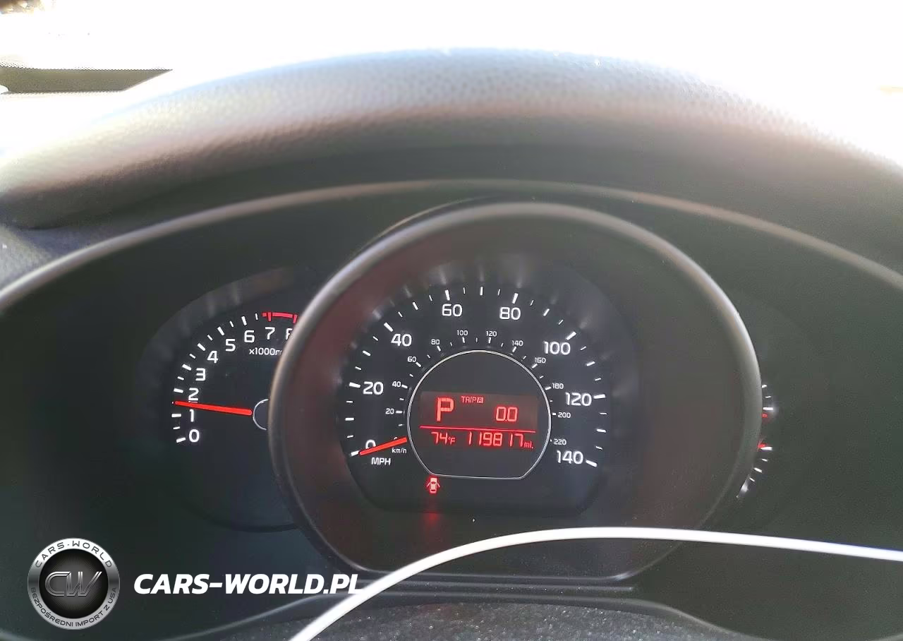 2017 Kia Soul + VIN:KNDJP3A50H7878574 - 9