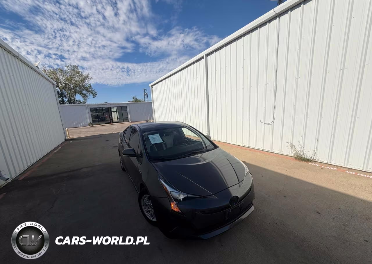 2016 Toyota Prius Two VIN:JTDKBRFU7G3512641 - 1