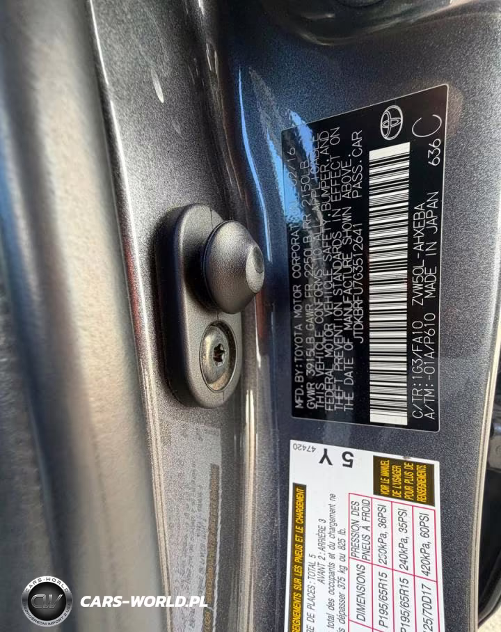 2016 Toyota Prius Two VIN:JTDKBRFU7G3512641 - 10