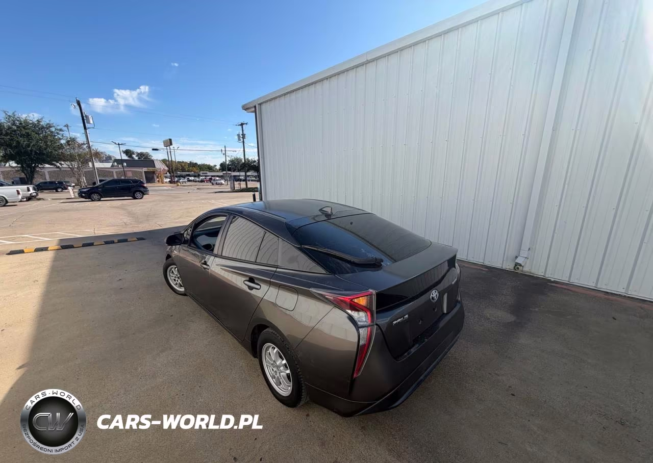 2016 Toyota Prius Two VIN:JTDKBRFU7G3512641 - 3