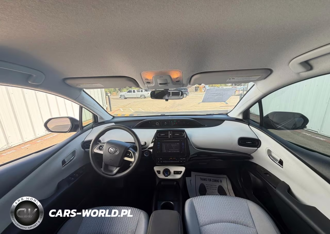 2016 Toyota Prius Two VIN:JTDKBRFU7G3512641 - 9