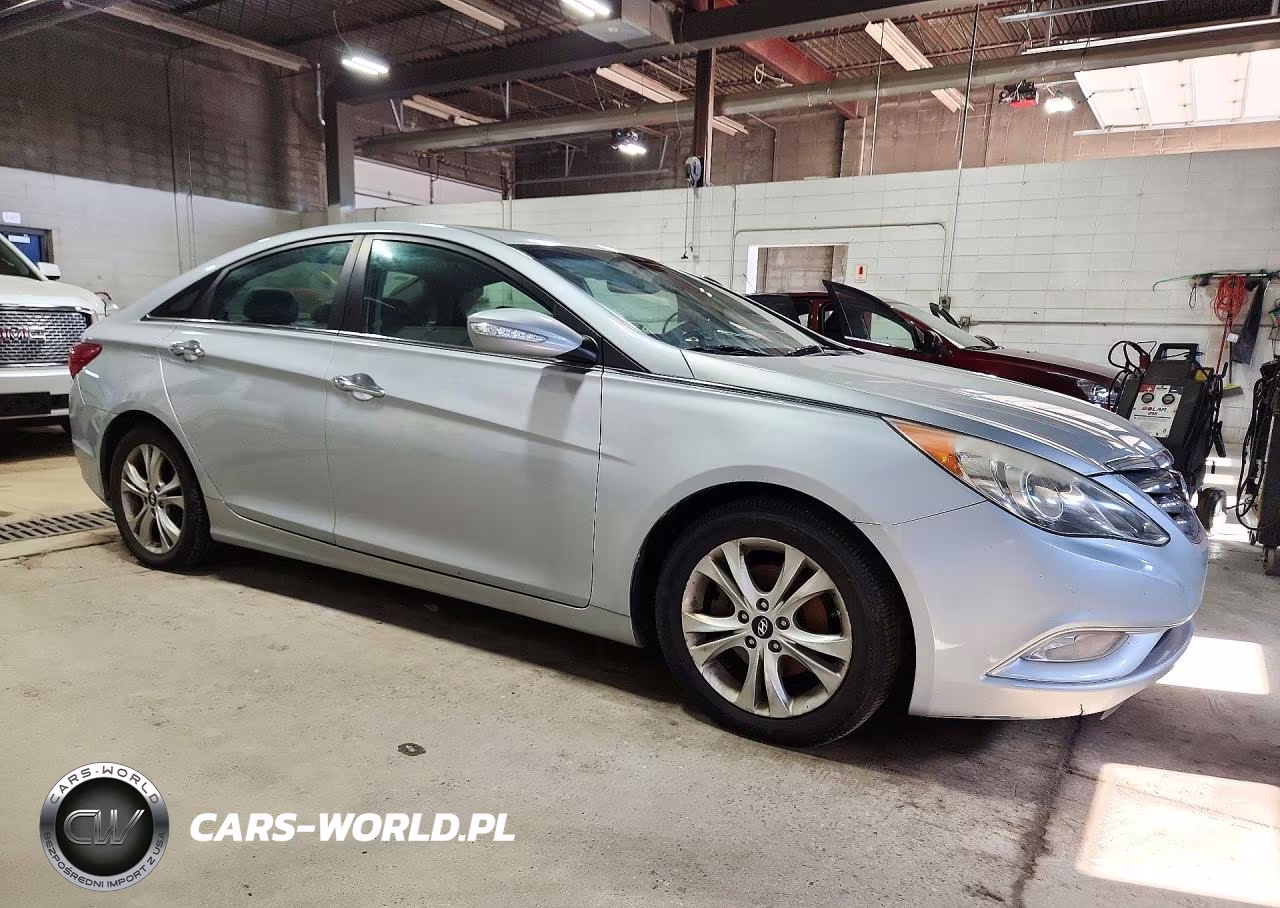 2011 Hyundai Sonata Limited VIN:5NPEC4AC3BH087153 - 4