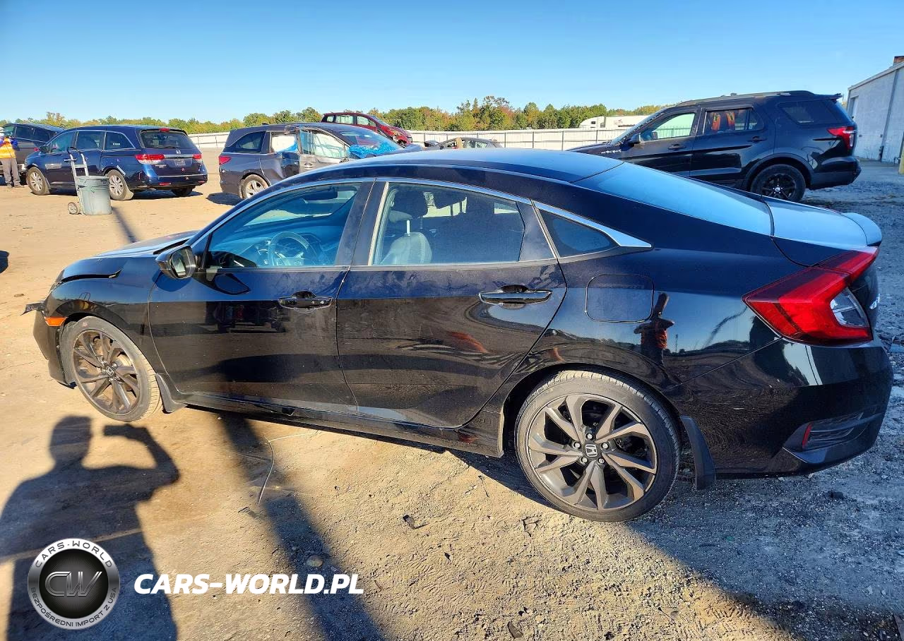 2019 Honda Civic Sport VIN:2HGFC2F85KH589685 - 2