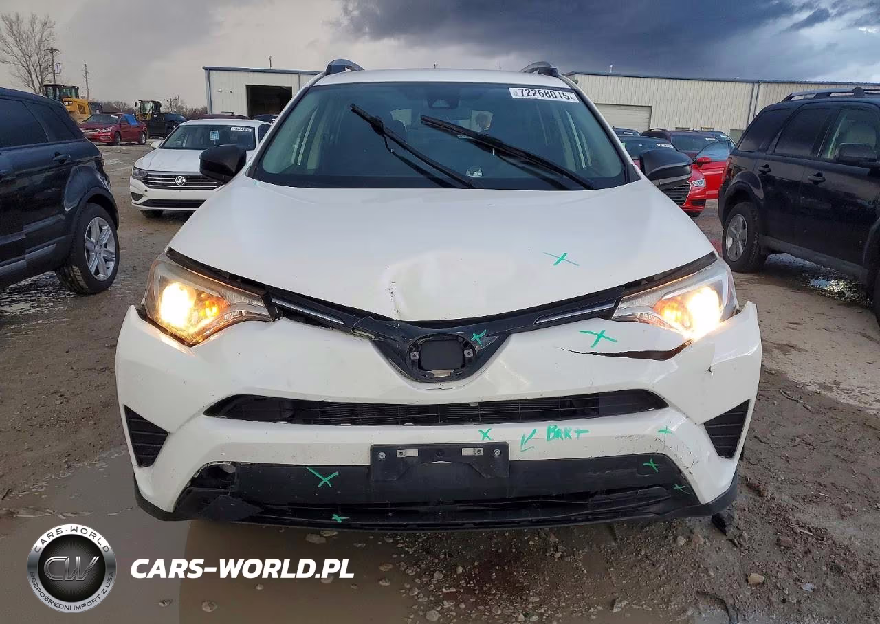 2017 Toyota Rav4 Le VIN:JTMBFREV5HJ123590 - 5