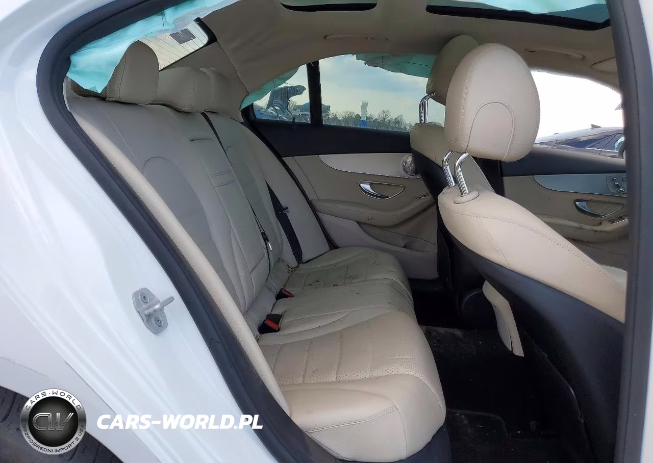 2015 Mercedes-Benz C 300 4Matic VIN:55SWF4KB0FU041400 - 10
