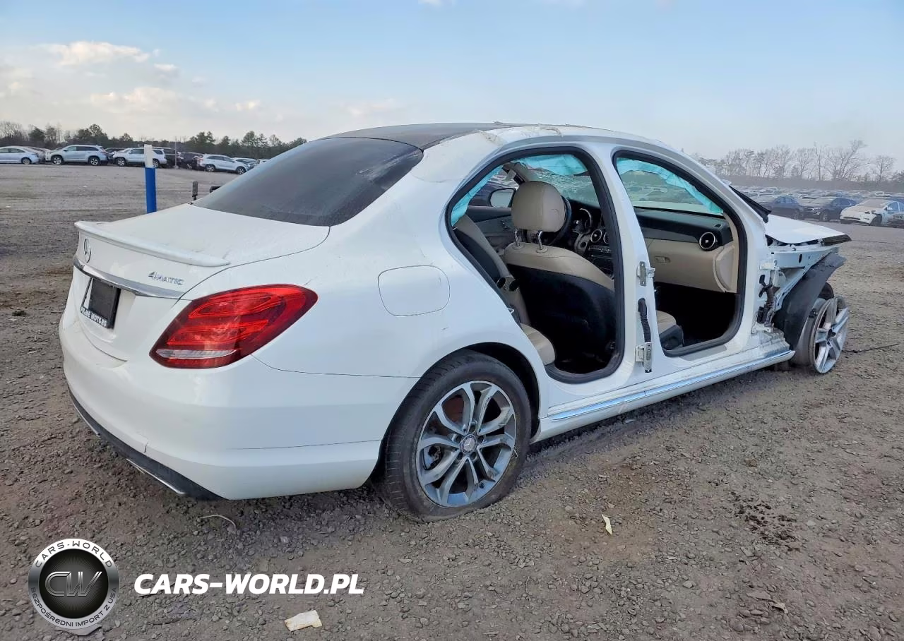 2015 Mercedes-Benz C 300 4Matic VIN:55SWF4KB0FU041400 - 3