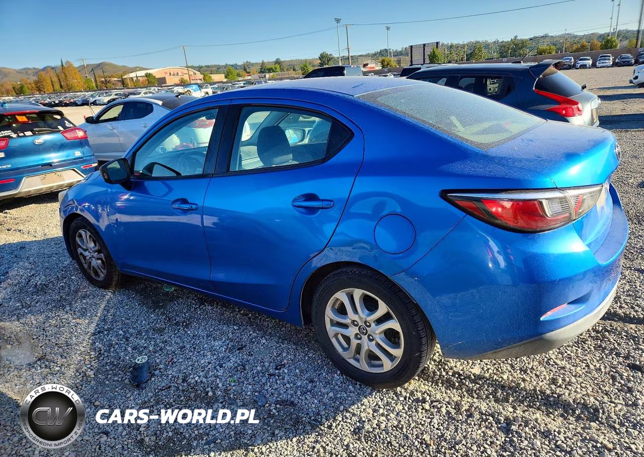 2018 Toyota Yaris Ia Base VIN:3MYDLBYV2JY323396 - 2