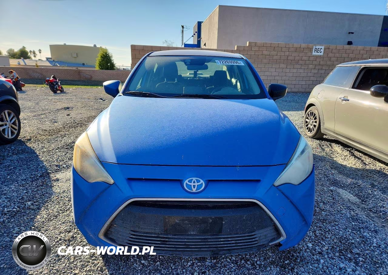 2018 Toyota Yaris Ia Base VIN:3MYDLBYV2JY323396 - 5