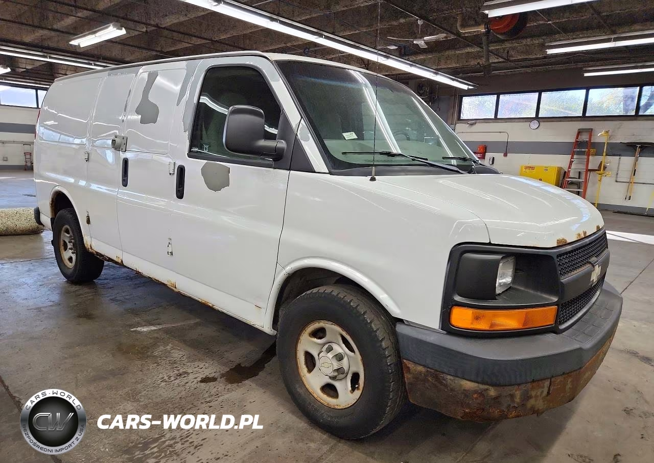 2008 Chevrolet Express G1500 VIN:1GCFG154981123535 - 4