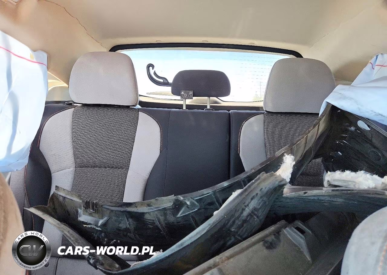 2019 Subaru Crosstrek Premium VIN:JF2GTAEC4K8253844 - 10