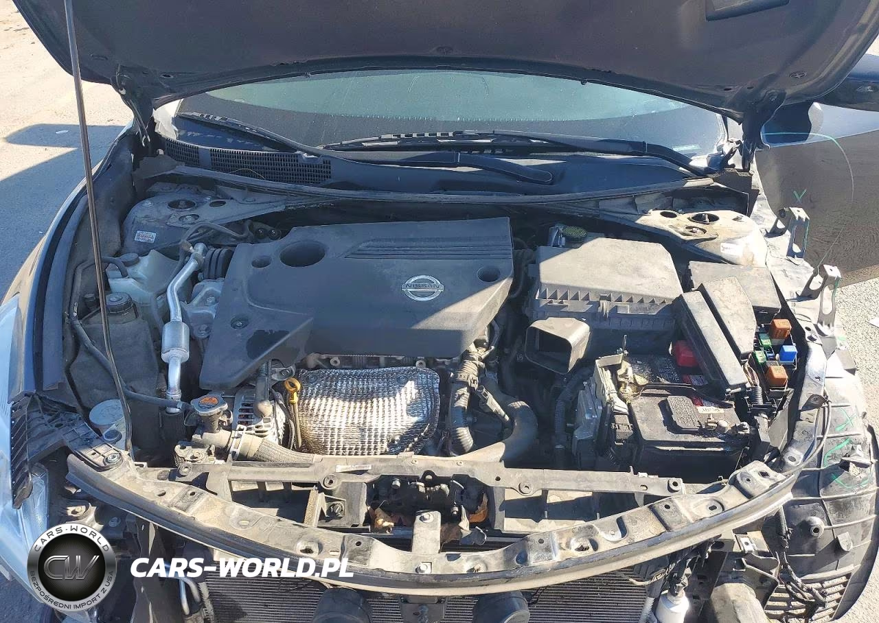 2015 Nissan Altima 2.5 S VIN:1N4AL3AP8FC256070 - 11
