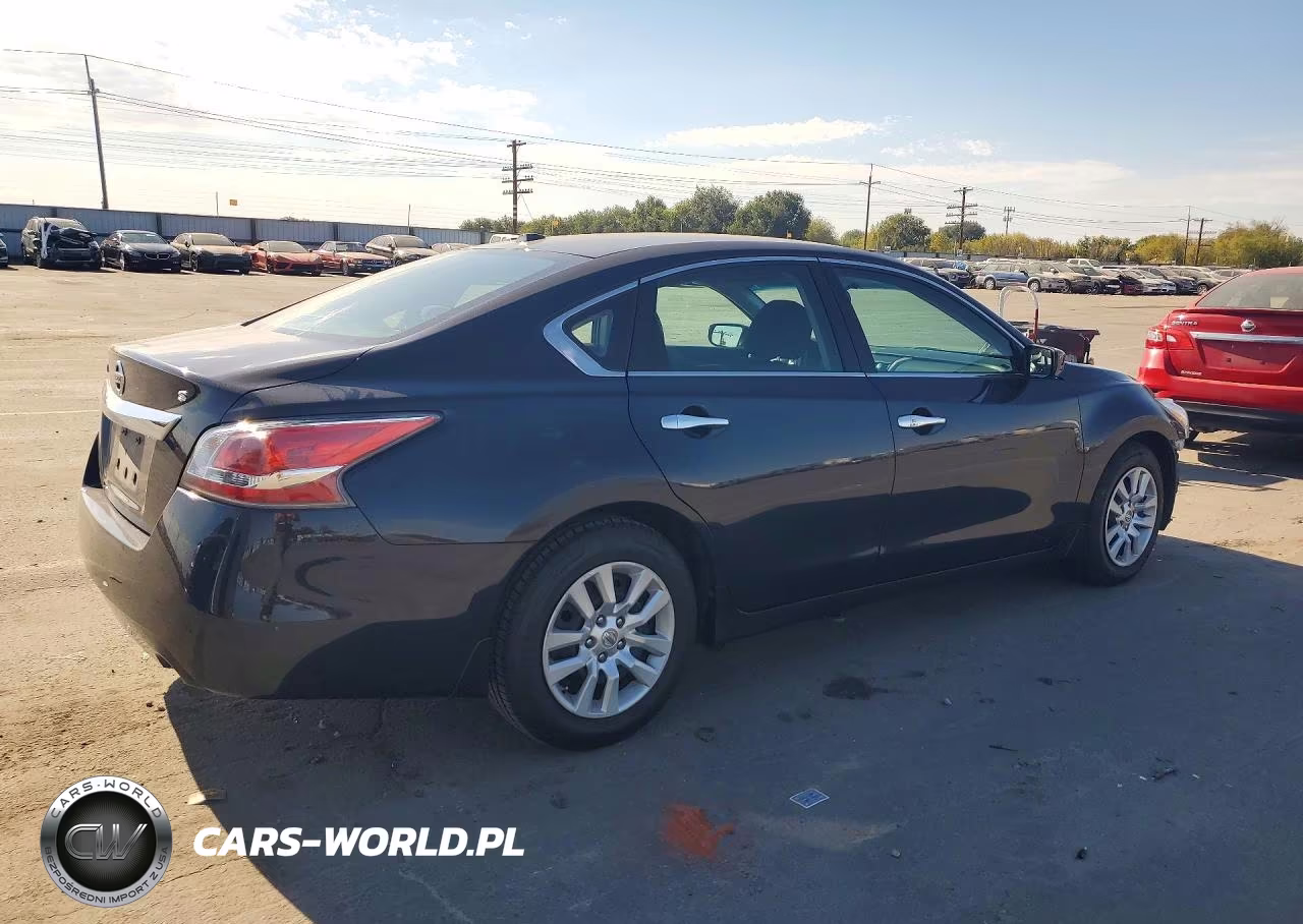 2015 Nissan Altima 2.5 S VIN:1N4AL3AP8FC256070 - 3
