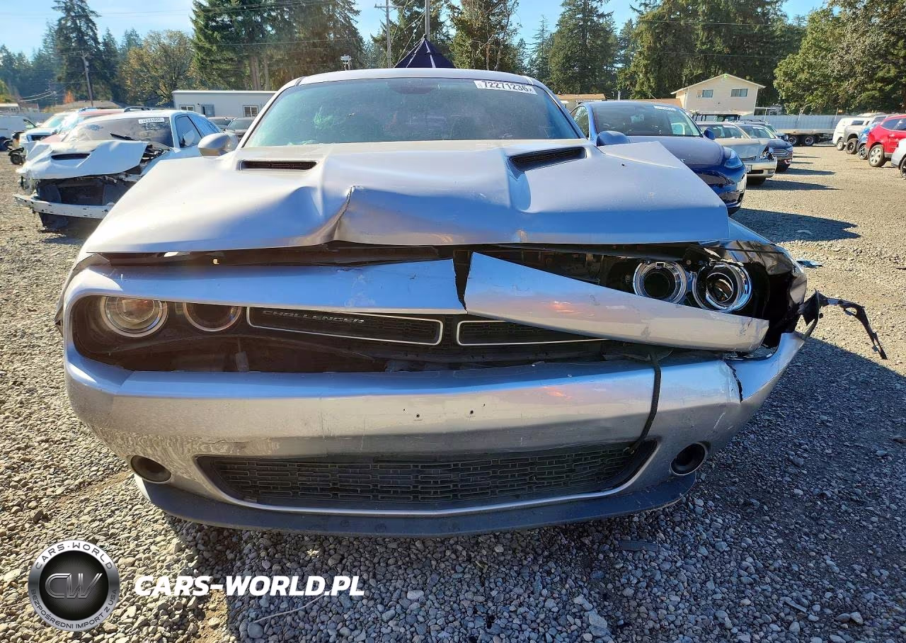 2015 Dodge Challenger Sxt VIN:2C3CDZAG3FH821300 - 5