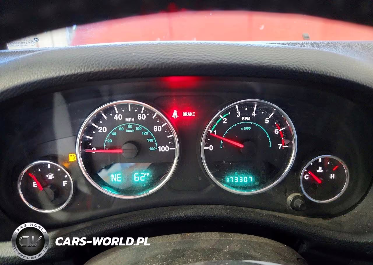 2011 Jeep Wrangler Unlimited Sport VIN:1J4BA3H1XBL552007 - 9