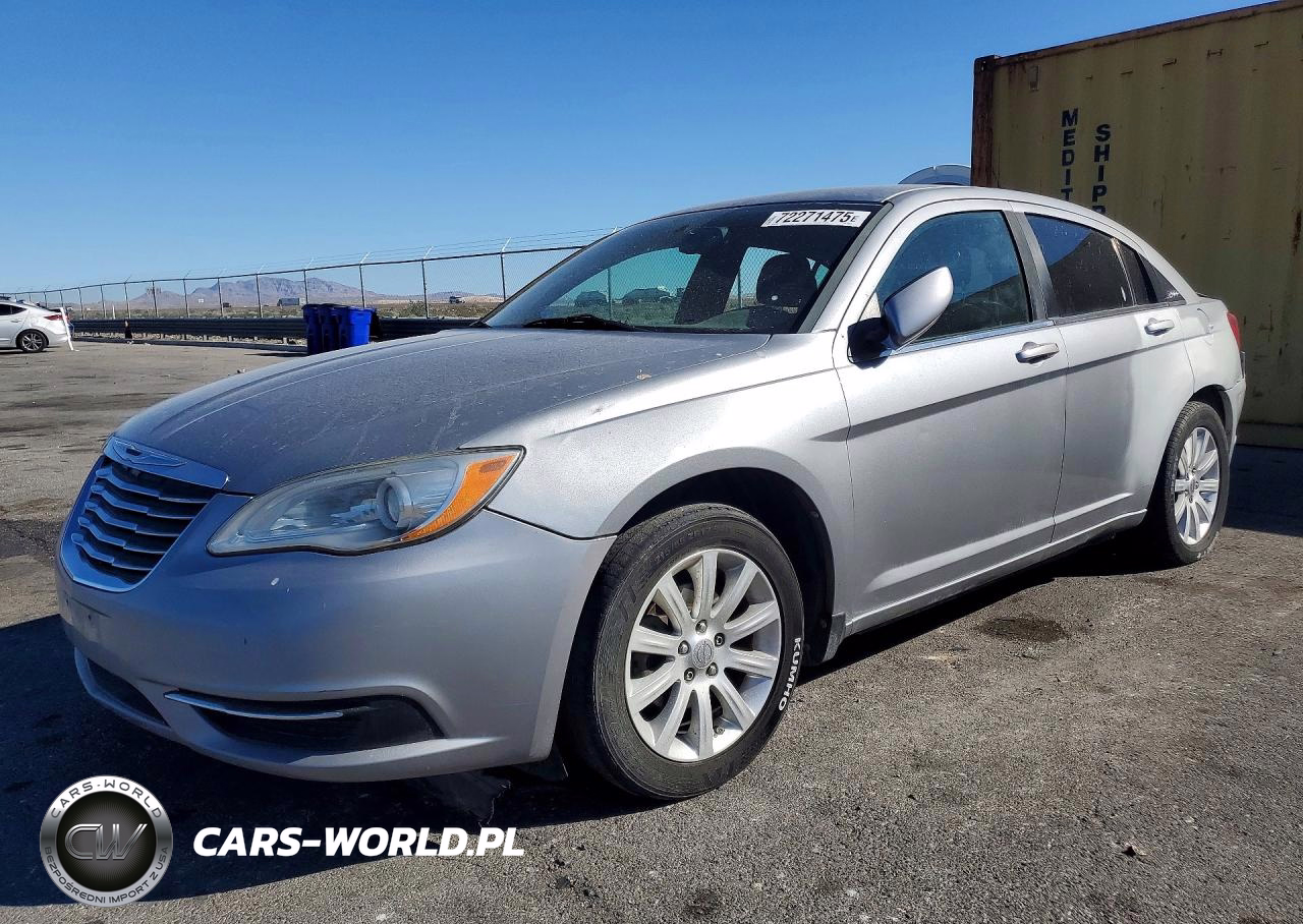 2013 Chrysler 200 Touring
