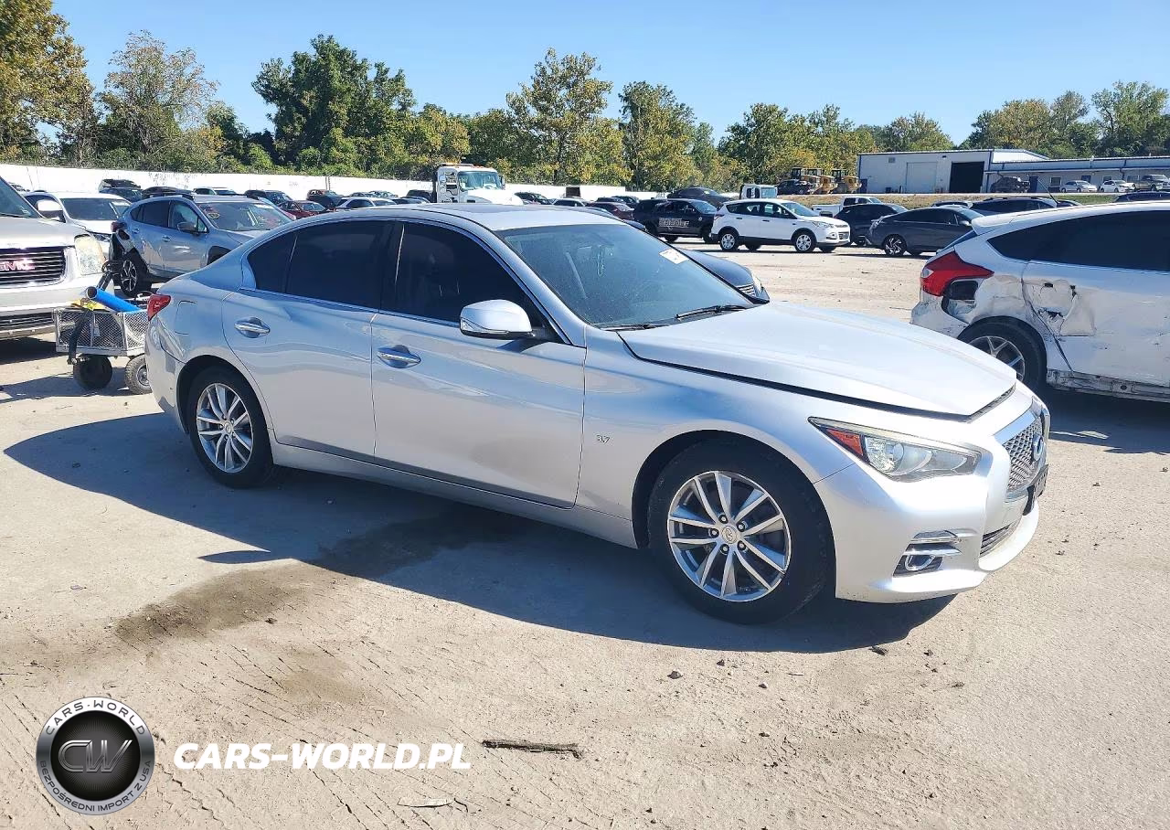 2015 Infiniti Q50 Premium VIN:JN1BV7ARXFM401754 - 4