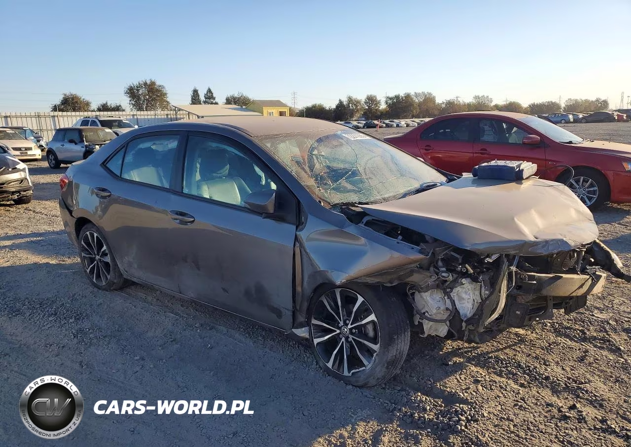 2019 Toyota Corolla Se VIN:2T1BURHE4KC171666 - 4