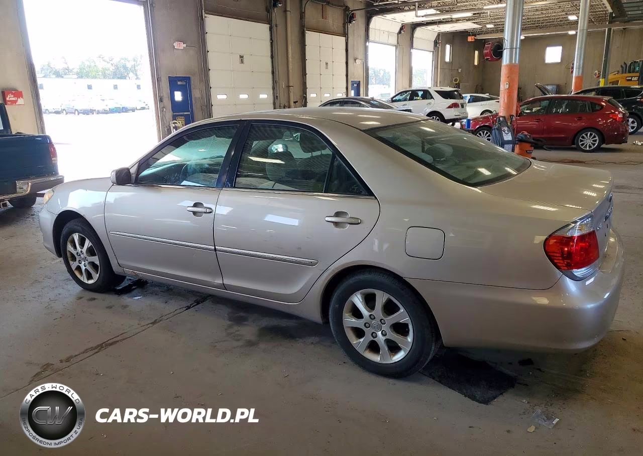 2005 Toyota Camry Xle VIN:4T1BE32K75U974371 - 2