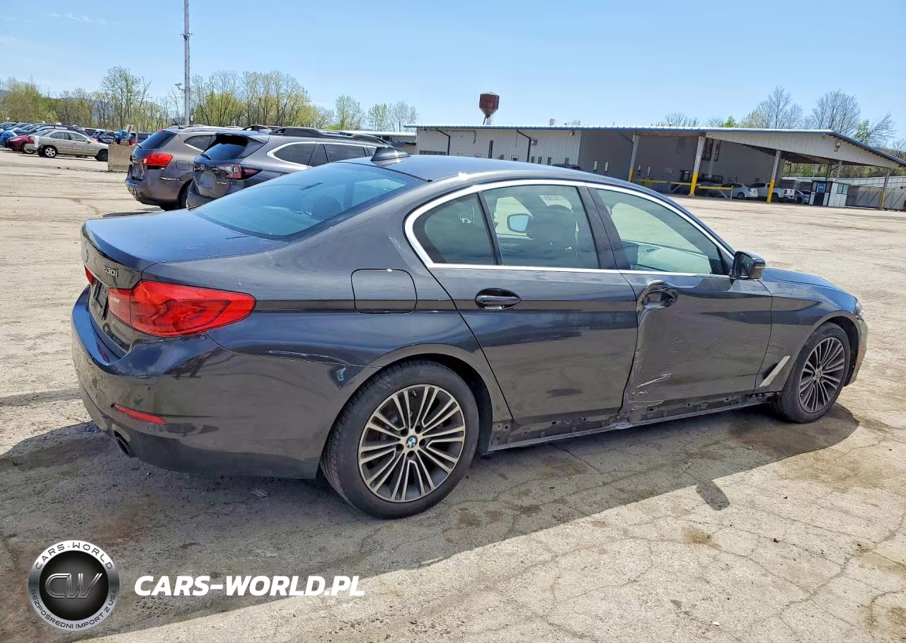 2019 BMW 530 Xi VIN:WBAJA7C5XKWW03620 - 3