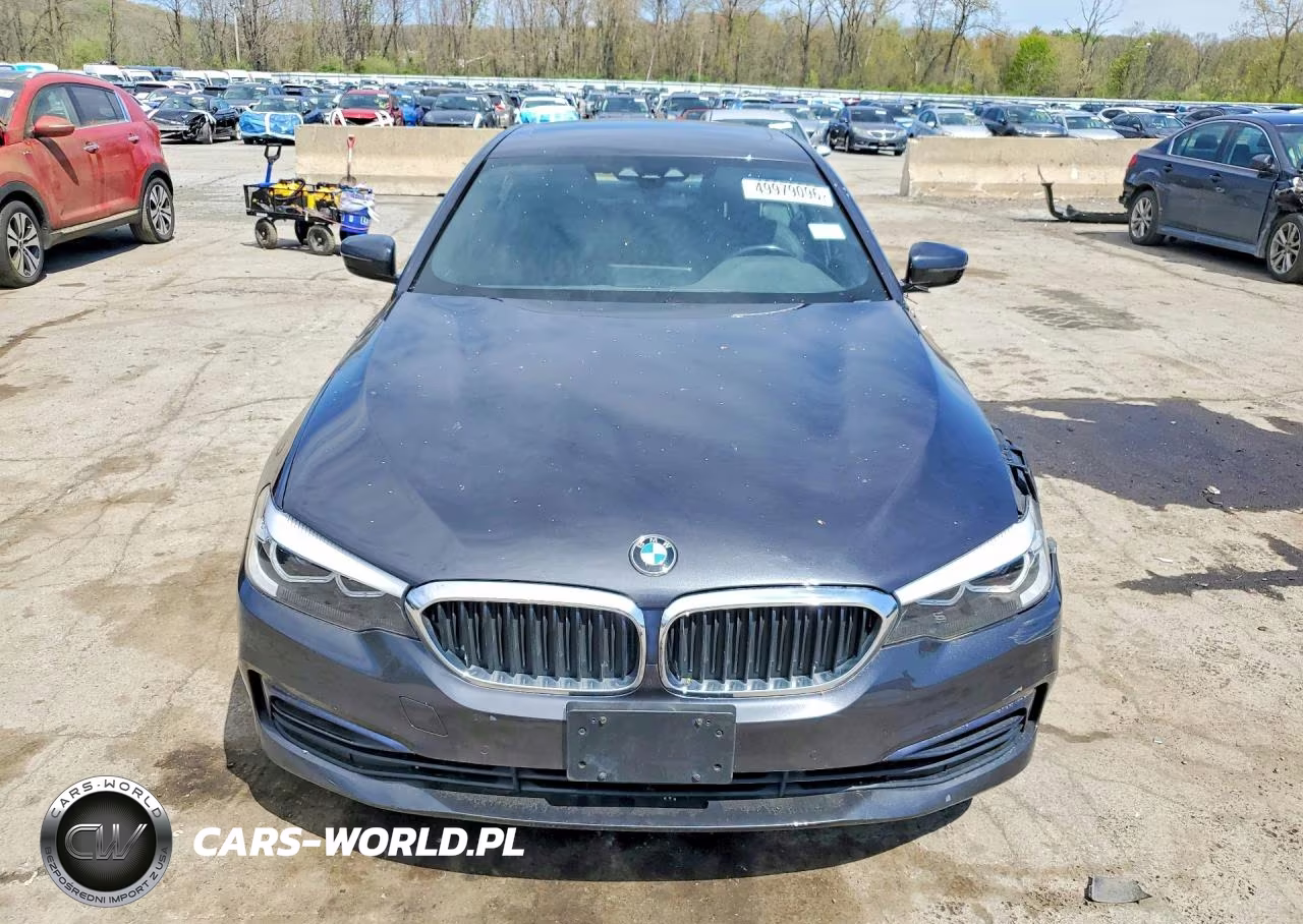 2019 BMW 530 Xi VIN:WBAJA7C5XKWW03620 - 5