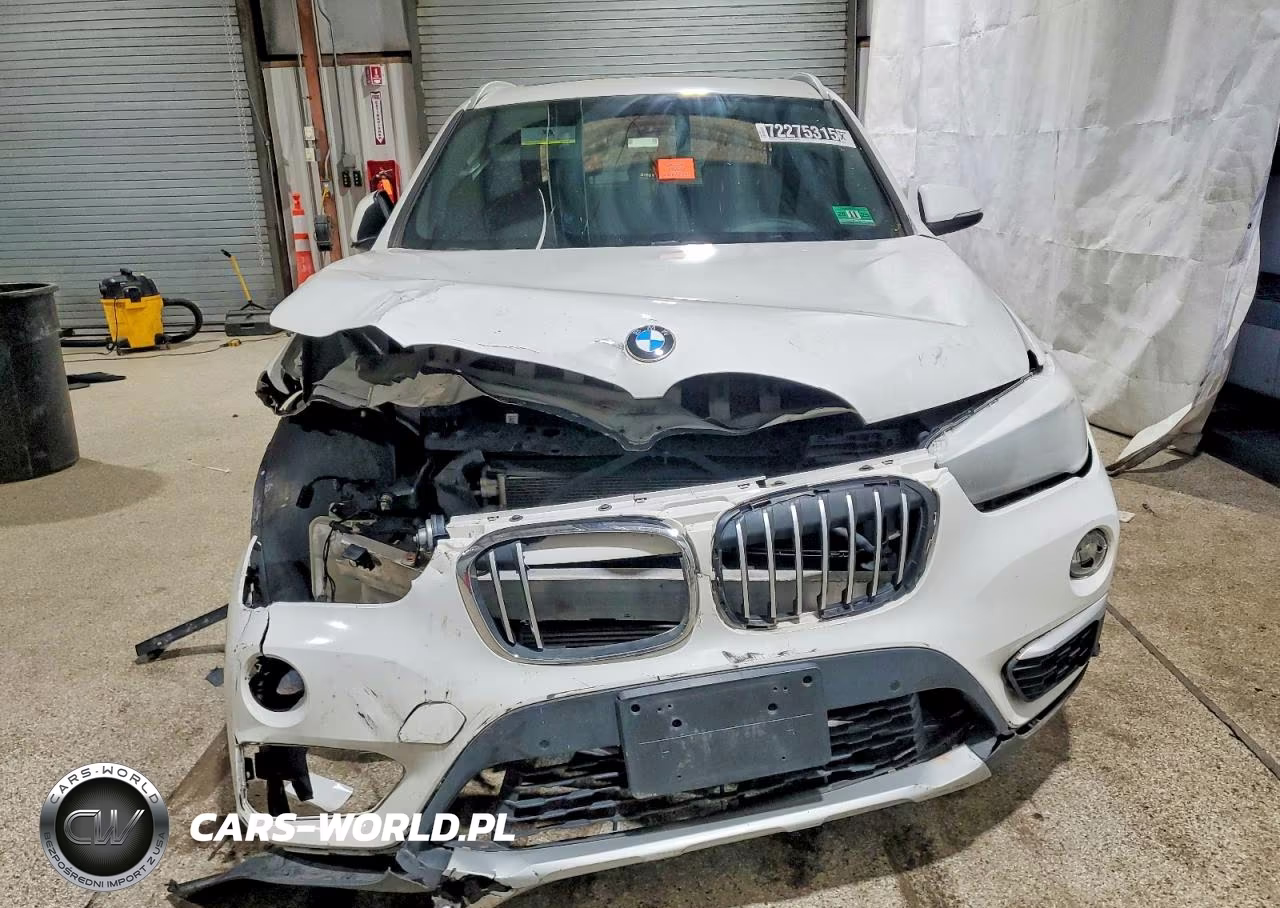 2018 BMW X1 xDrive28I VIN:WBXHT3Z31J4A66436 - 5