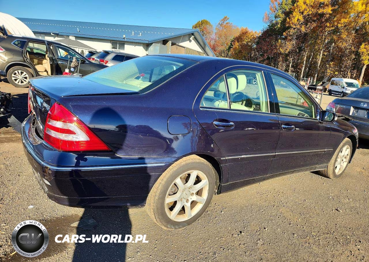 2007 Mercedes-Benz C 280 4Matic VIN:WDBRF92H47F922497 - 3