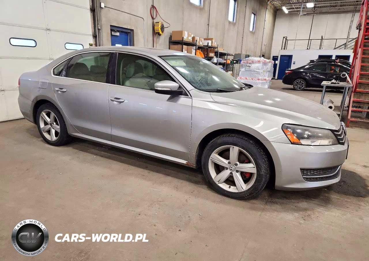 2013 Volkswagen Passat Se VIN:1VWBN7A32DC025639 - 4
