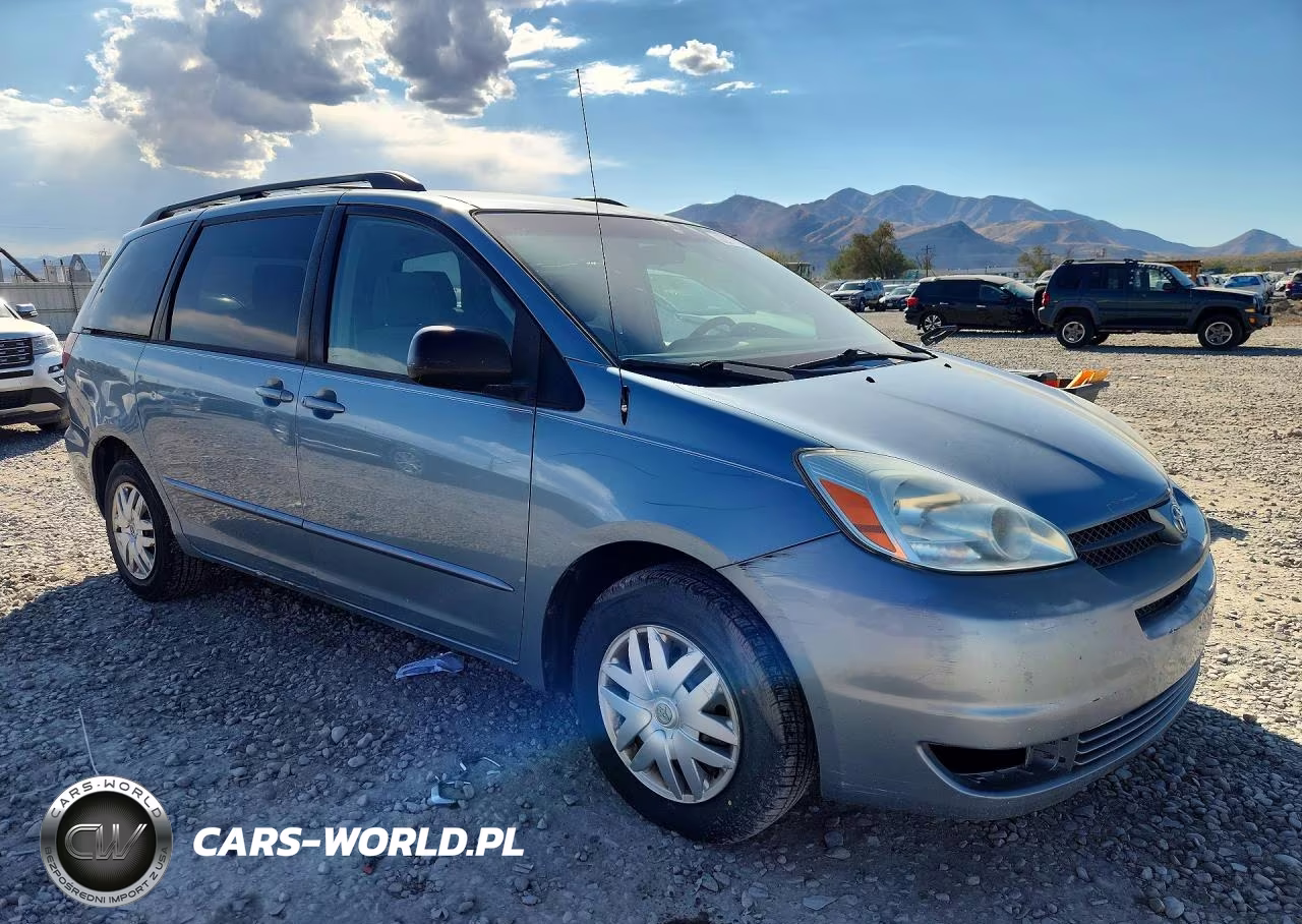 2005 Toyota Sienna Le 7 Passenger VIN:5TDZA23C35S358140 - 4