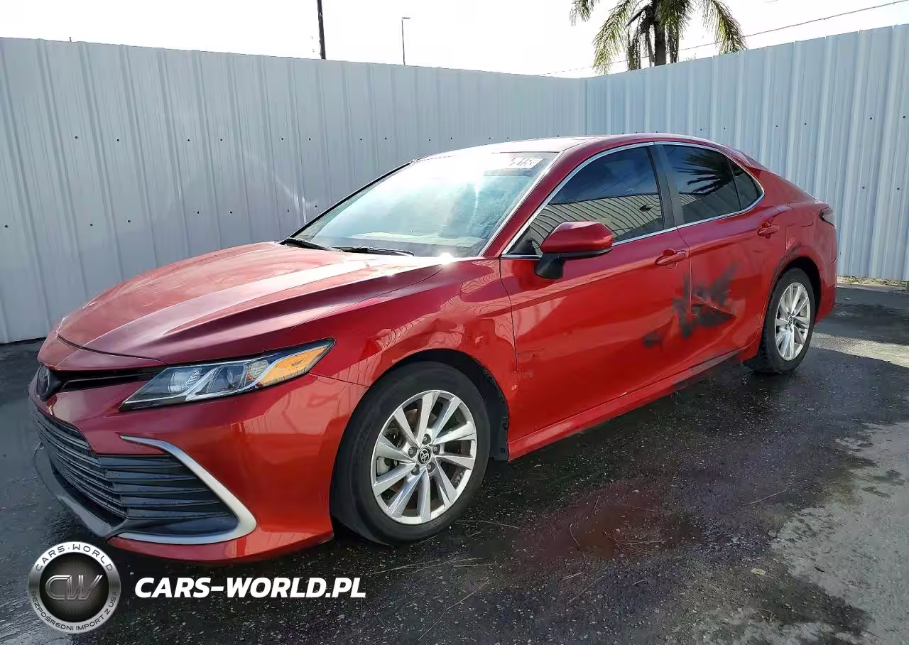 2023 Toyota Camry Le