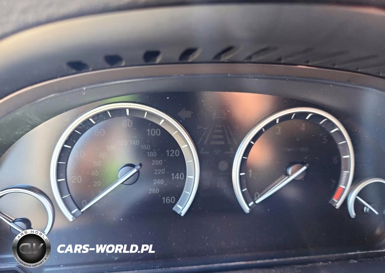 2014 BMW X5 xDrive35I VIN:5UXKR0C52E0H24075 - 9