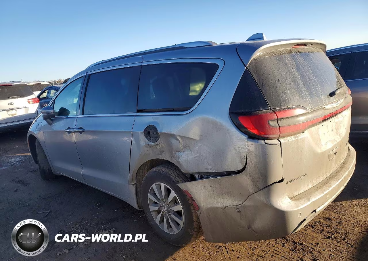2021 Chrysler Pacifica Hybrid Touring L VIN:2C4RC1L76MR586129 - 2