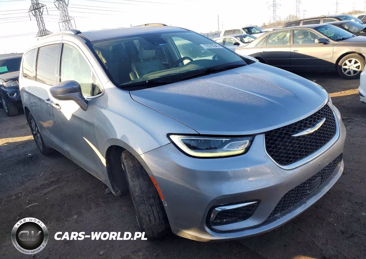 2021 Chrysler Pacifica Hybrid Touring L VIN:2C4RC1L76MR586129 - 4