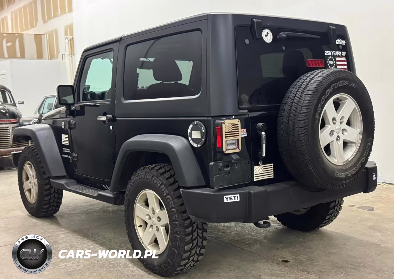 2016 Jeep Wrangler Sport VIN:1C4AJWAG7GL339735 - 3