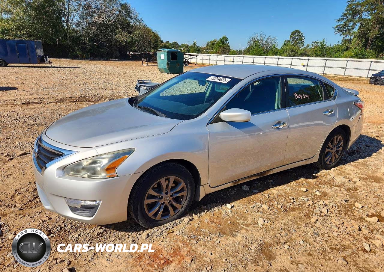 2015 Nissan Altima 2.5 S – zdjęcie 1 z 12