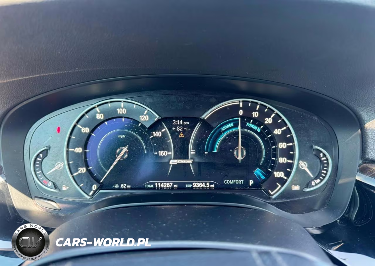 2018 BMW 530Xe VIN:WBAJB1C56JB084145 - 8